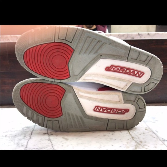 Authentic Jordan 3 retro fire red - Picture 3 of 6